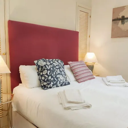 شقة Homeyseville-bright At Santa Cruz 4 Pax, Parking Optional