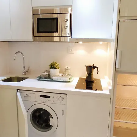 Apartman Homeyseville-bright At Santa Cruz 4 Pax, Parking Optional